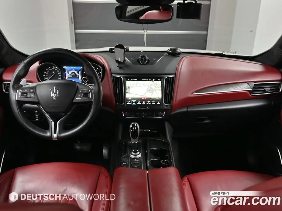Maserati Levante 2017 3.0 автомат (гидро), фото 5 Maserati Levante 2017 3.0 автомат (гидро), фото 5