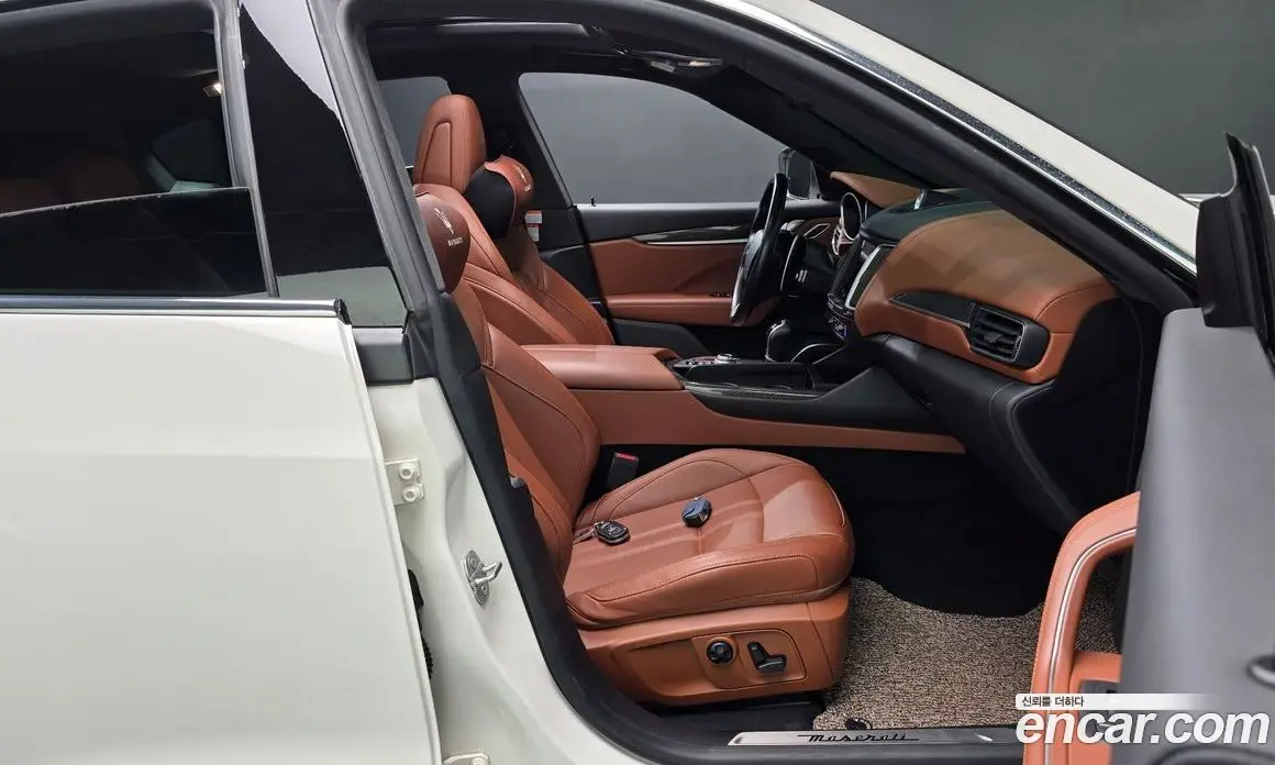 Maserati Levante 2018 3.0 автомат (гидро), фото 16