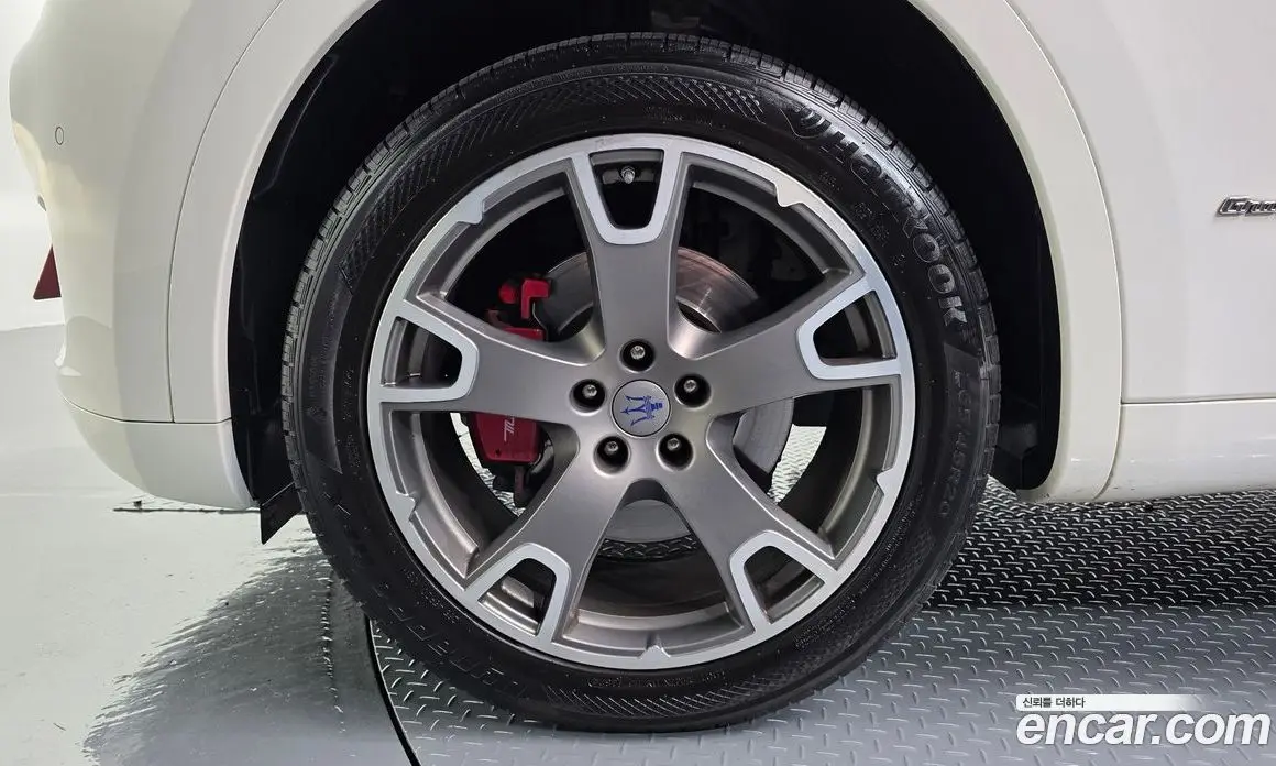 Maserati Levante 2018 3.0 автомат (гидро), фото 5