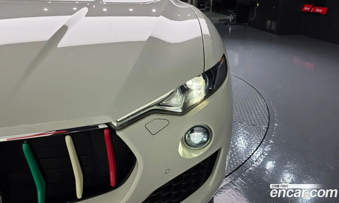 Maserati Levante 2018 3.0 автомат (гидро), фото 8