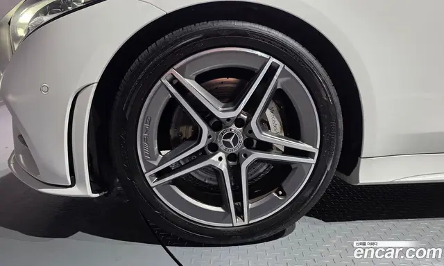 Mercedes-Benz CLS-Class 2019 1.9 автомат (гидро), миниатюра 5