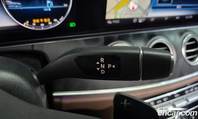Mercedes-Benz E-Class 2018 2.0 автомат (гидро), миниатюра 12