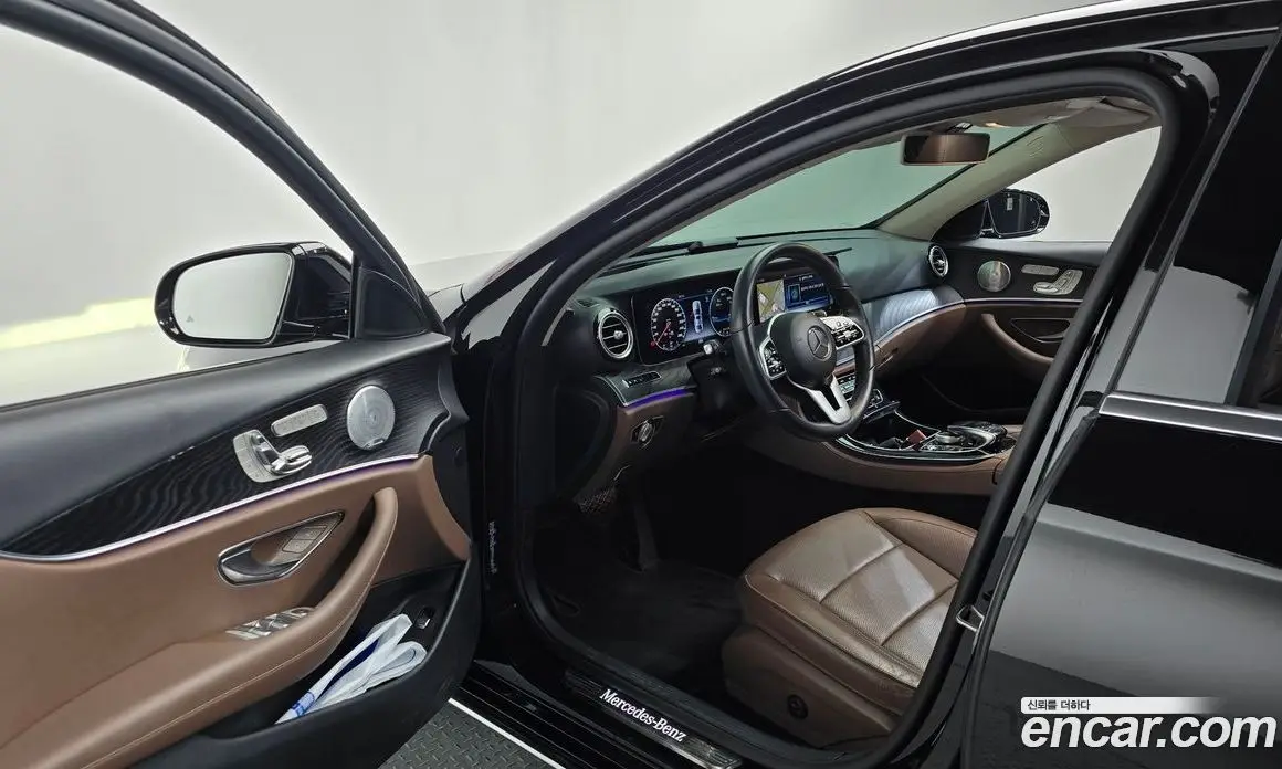 Mercedes-Benz E-Class 2018 2.0 автомат (гидро), фото 13 Mercedes-Benz E-Class 2018 2.0 автомат (гидро), фото 13
