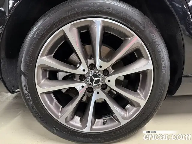Mercedes-Benz E-Class 2018 2.0 автомат (гидро), миниатюра 7 Mercedes-Benz E-Class 2018 2.0 автомат (гидро), миниатюра 7