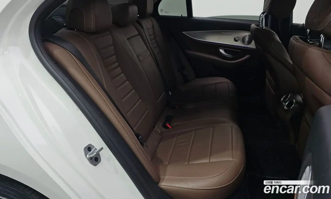 Mercedes-Benz E-Class 2019 2.0 автомат (гидро), фото 17