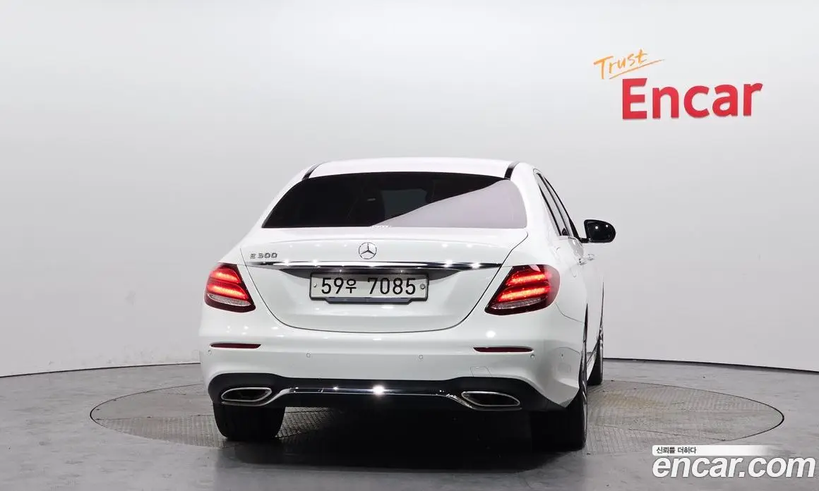 Mercedes-Benz E-Class 2019 2.0 автомат (гидро), фото 4