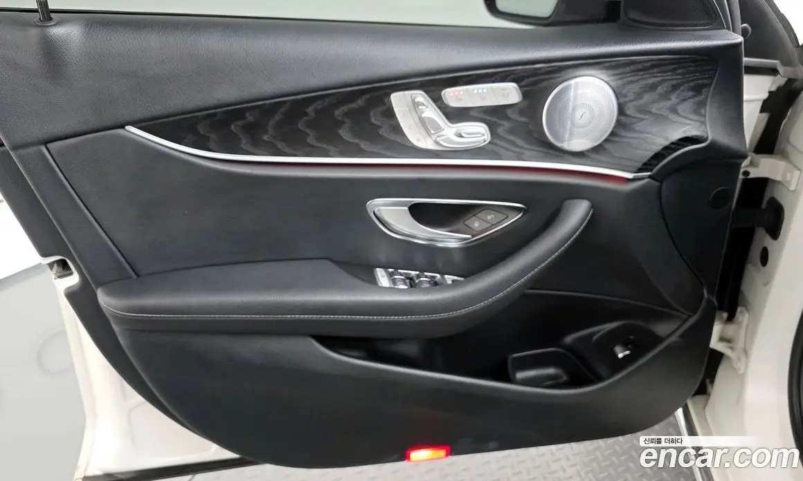 Mercedes-Benz E-Class 2019 2.0 автомат (гидро), фото 14