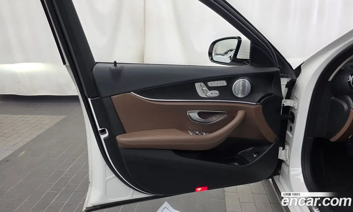 Mercedes-Benz E-Class 2019 2.0 автомат (гидро), фото 14