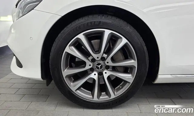 Mercedes-Benz E-Class 2019 2.0 автомат (гидро), миниатюра 5