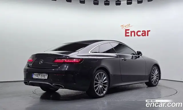 Mercedes-Benz E-Class 2021 3.0 автомат (гидро), миниатюра 2