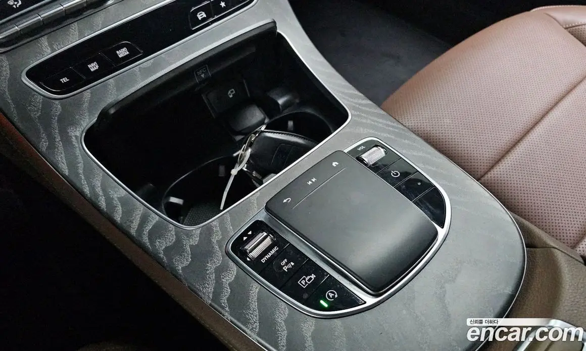 Mercedes-Benz E-Class 2023 2.0 автомат (гидро), фото 16