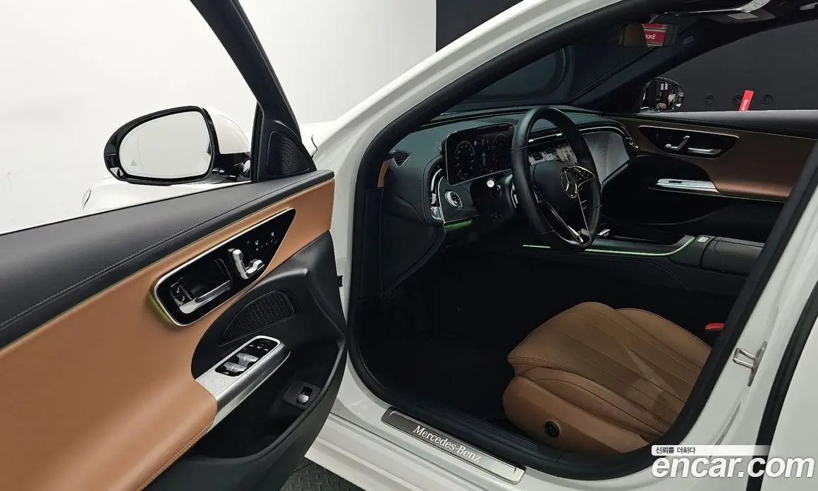 Mercedes-Benz E-Class 2024 2.0 автомат (гидро), фото 13