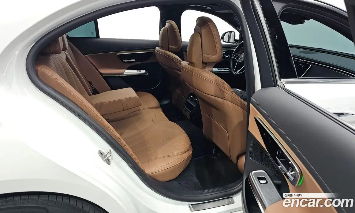 Mercedes-Benz E-Class 2024 2.0 автомат (гидро), фото 17
