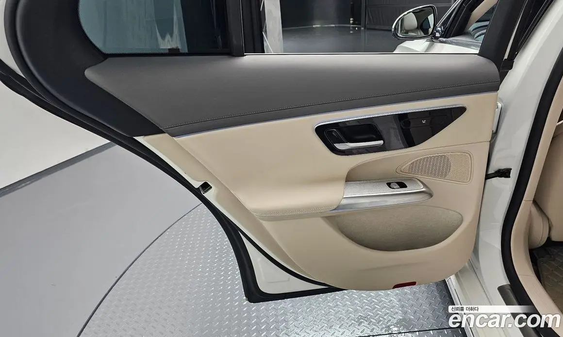 Mercedes-Benz E-Class 2024 2.0 автомат (гидро), фото 14