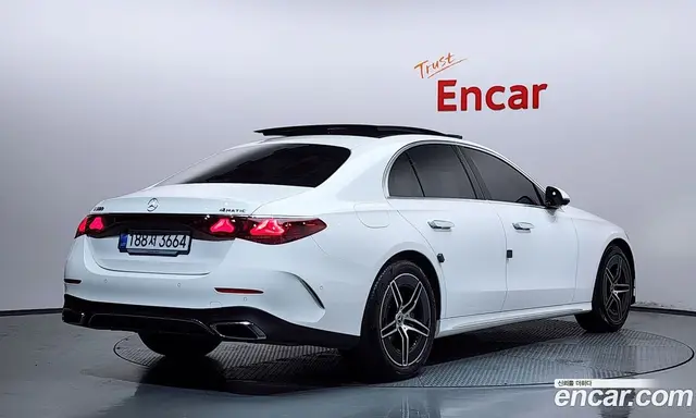 Mercedes-Benz E-Class 2025 2.0 автомат (гидро), миниатюра 2 Mercedes-Benz E-Class 2025 2.0 автомат (гидро), миниатюра 2