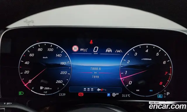 Mercedes-Benz E-Class 2025 2.0 автомат (гидро), миниатюра 11 Mercedes-Benz E-Class 2025 2.0 автомат (гидро), миниатюра 11