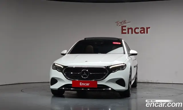 Mercedes-Benz E-Class 2025 2.0 автомат (гидро), миниатюра 2