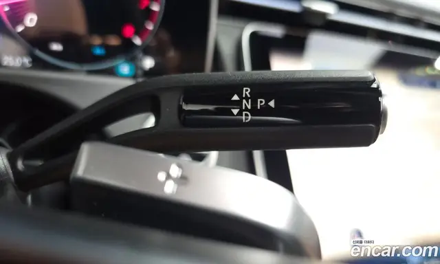 Mercedes-Benz E-Class 2025 2.0 автомат (гидро), миниатюра 11