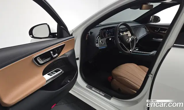 Mercedes-Benz E-Class 2025 2.0 автомат (гидро), миниатюра 12