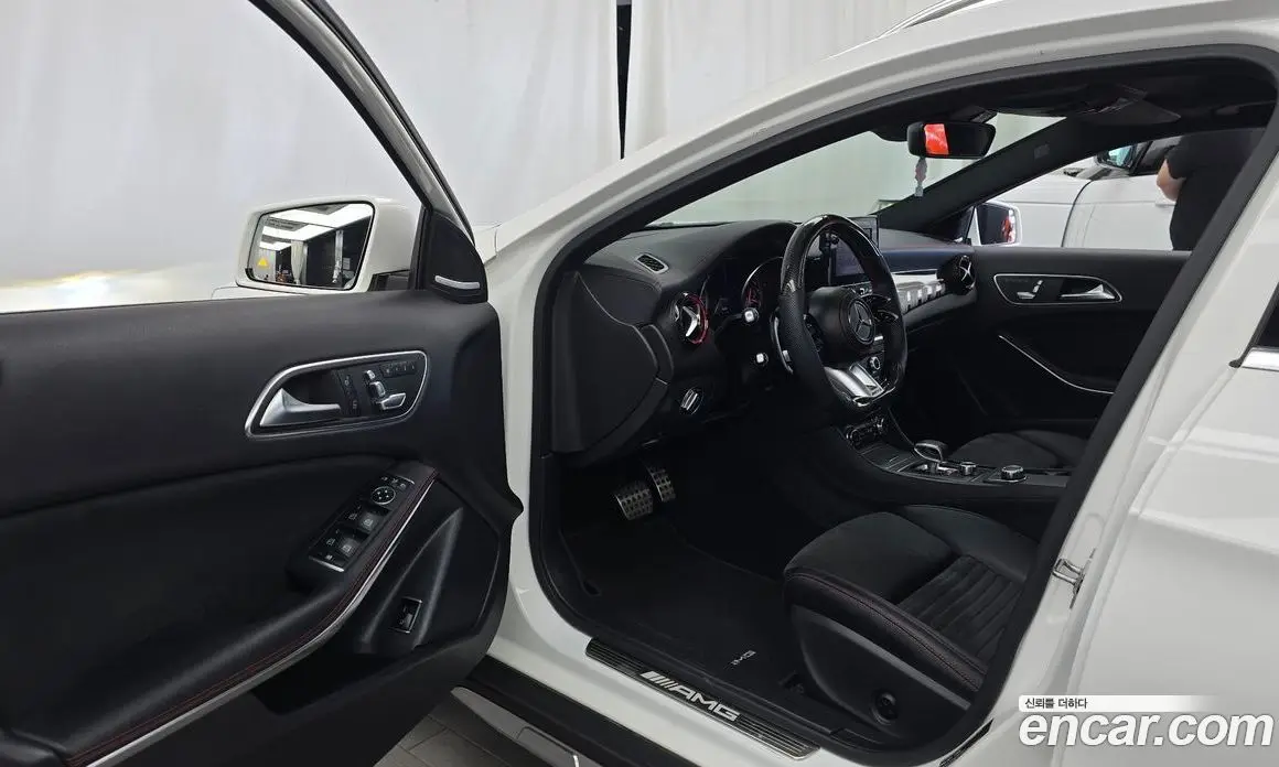 Mercedes-Benz GLA-Class 2019 2.0 автомат (гидро), фото 13