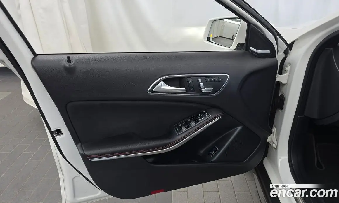 Mercedes-Benz GLA-Class 2019 2.0 автомат (гидро), фото 14