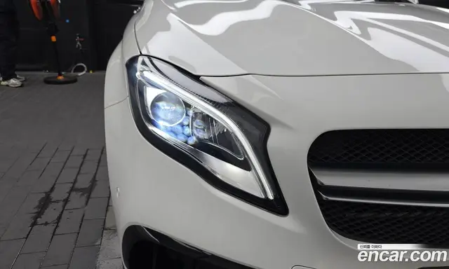 Mercedes-Benz GLA-Class 2019 2.0 автомат (гидро), миниатюра 8