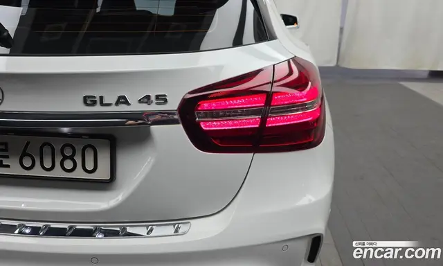 Mercedes-Benz GLA-Class 2019 2.0 автомат (гидро), миниатюра 9