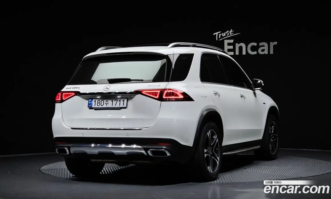 Mercedes-Benz GLE-Class 2021 2.0 автомат (гидро), фото 1 Mercedes-Benz GLE-Class 2021 2.0 автомат (гидро), фото 1