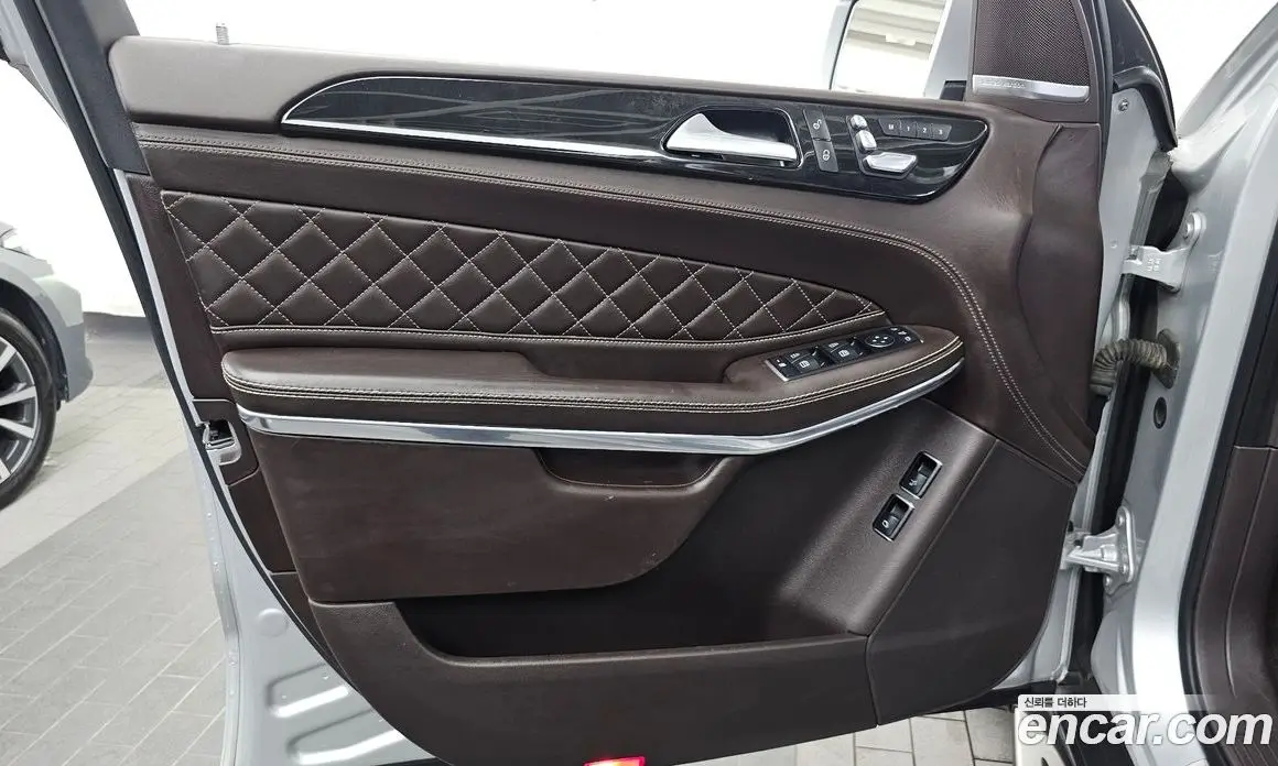 Mercedes-Benz GLS-Class 2017 4.7 автомат (гидро), фото 14 Mercedes-Benz GLS-Class 2017 4.7 автомат (гидро), фото 14