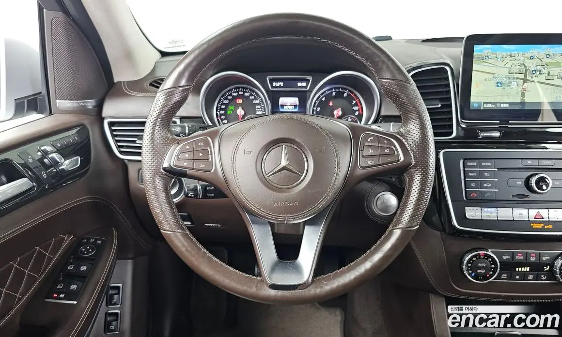 Mercedes-Benz GLS-Class 2017 4.7 автомат (гидро), фото 19 Mercedes-Benz GLS-Class 2017 4.7 автомат (гидро), фото 19