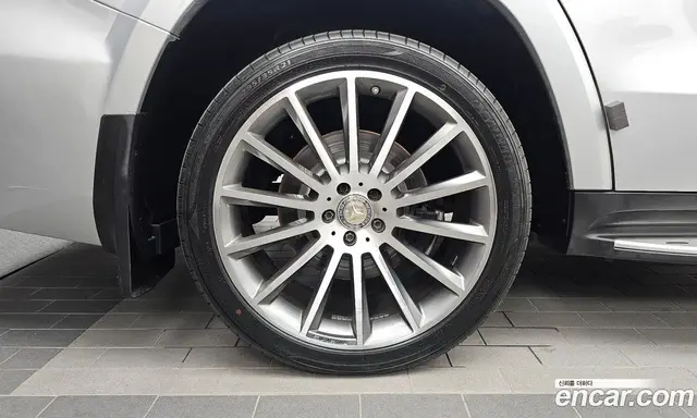 Mercedes-Benz GLS-Class 2017 4.7 автомат (гидро), миниатюра 5 Mercedes-Benz GLS-Class 2017 4.7 автомат (гидро), миниатюра 5