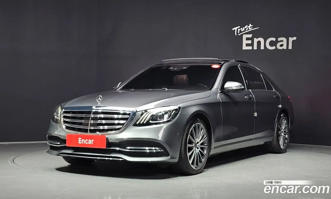 Mercedes-Benz S-Class 2018 4.0 автомат (гидро), фото 1 Mercedes-Benz S-Class 2018 4.0 автомат (гидро), фото 1