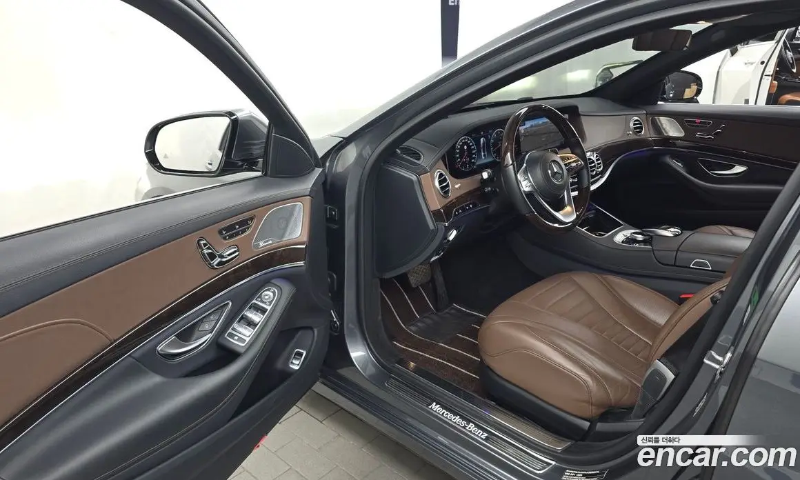 Mercedes-Benz S-Class 2018 4.0 автомат (гидро), фото 13 Mercedes-Benz S-Class 2018 4.0 автомат (гидро), фото 13
