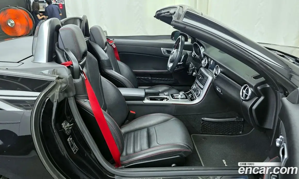 Mercedes-Benz SLC-Class 2017 2.0 автомат (гидро), фото 17