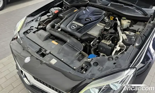 Mercedes-Benz SLC-Class 2017 2.0 автомат (гидро), миниатюра 6
