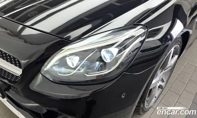 Mercedes-Benz SLC-Class 2017 2.0 автомат (гидро), миниатюра 8