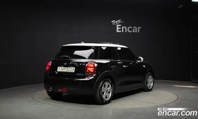 Mini Cooper 2019 1.5 автомат (гидро), миниатюра 2 Mini Cooper 2019 1.5 автомат (гидро), миниатюра 2