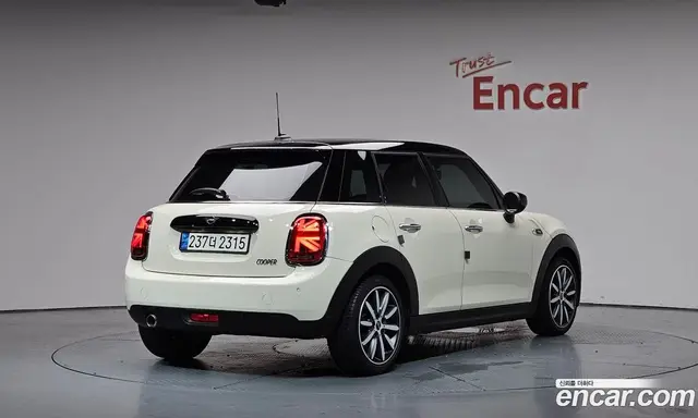 Mini Cooper, 2020, 27 974 км