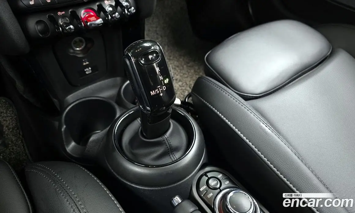 Mini Cooper 2021 1.5 автомат (гидро), фото 12