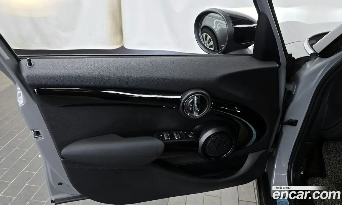 Mini Cooper 2021 1.5 автомат (гидро), фото 14