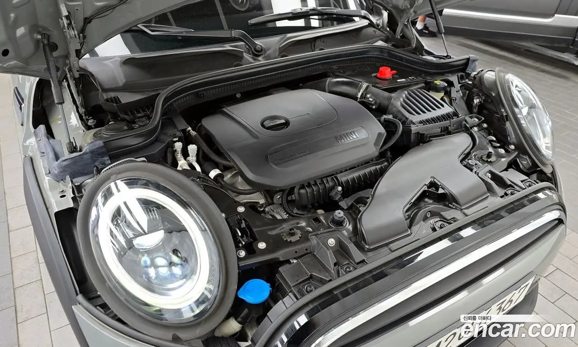 Mini Cooper 2021 1.5 автомат (гидро), фото 6