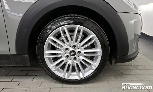 Mini Cooper 2021 1.5 автомат (гидро), миниатюра 7