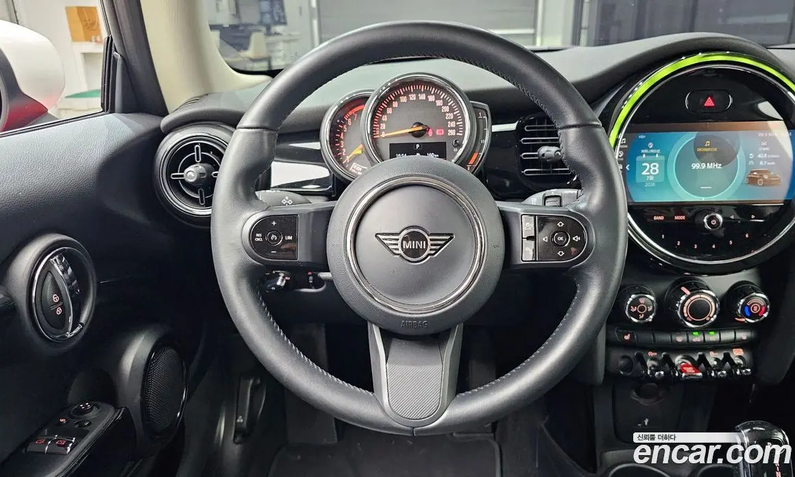Mini Cooper 2021 1.5 автомат (гидро), фото 19 Mini Cooper 2021 1.5 автомат (гидро), фото 19
