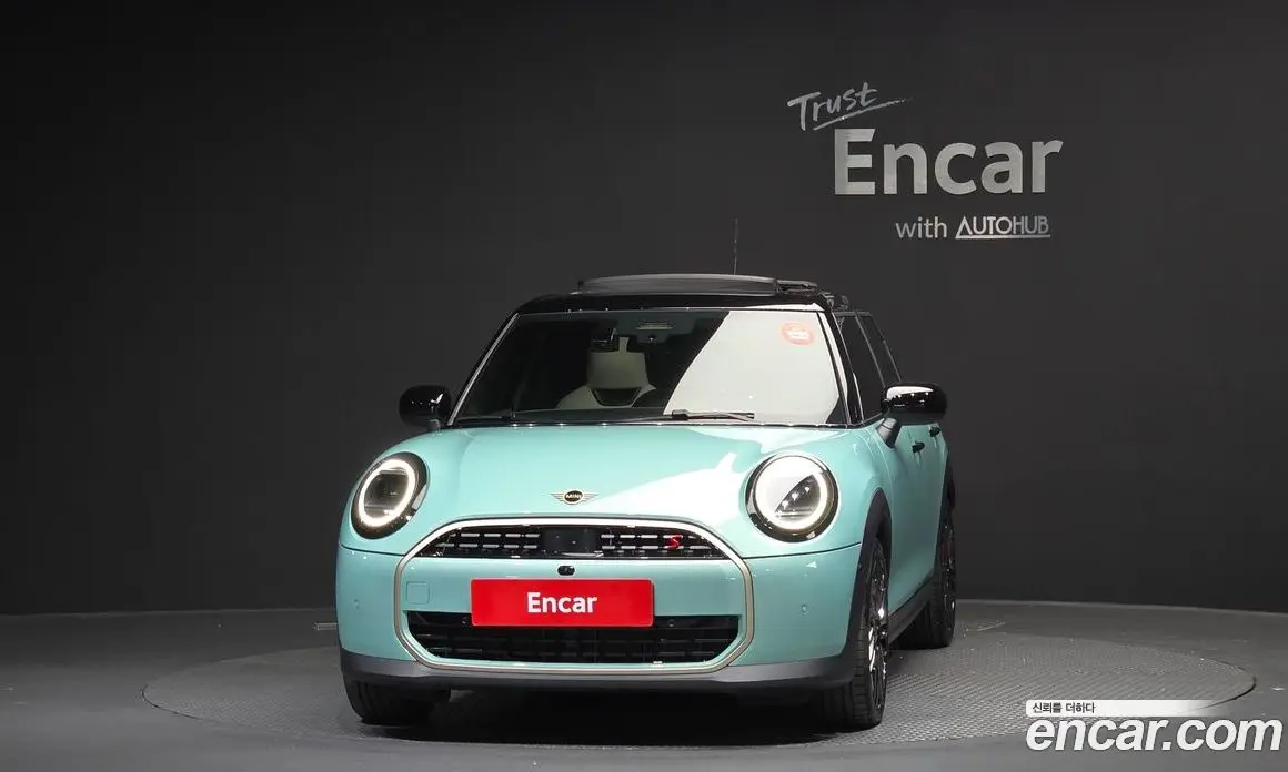 Mini Cooper 2025 2.0 автомат (гидро), фото 3
