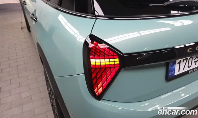 Mini Cooper 2025 2.0 автомат (гидро), миниатюра 9