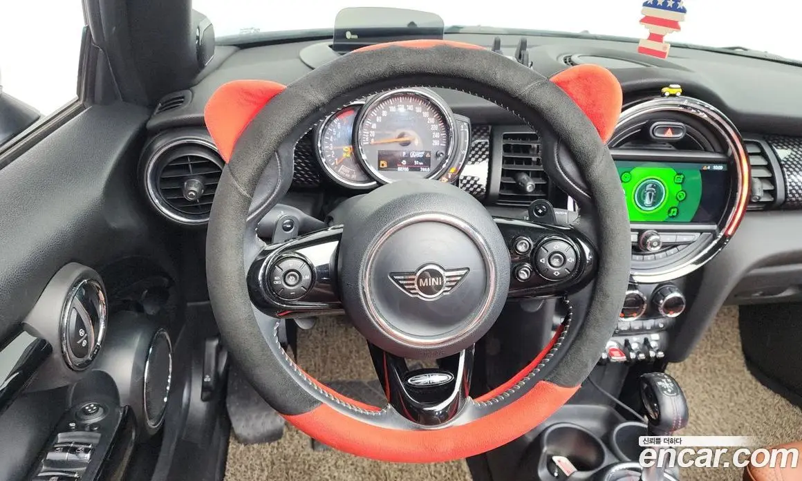 Mini Cooper Convertible 2018 2.0 автомат (гидро), фото 19 Mini Cooper Convertible 2018 2.0 автомат (гидро), фото 19