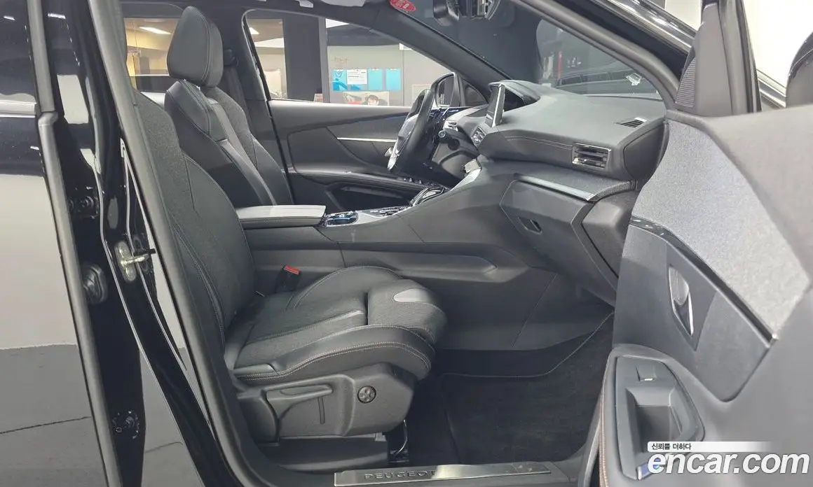 Peugeot 3008 2018 1.6 автомат (гидро), фото 17 Peugeot 3008 2018 1.6 автомат (гидро), фото 17