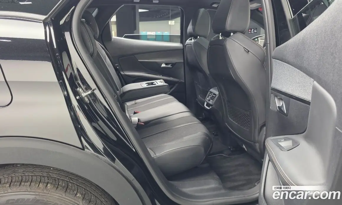 Peugeot 3008 2018 1.6 автомат (гидро), фото 18 Peugeot 3008 2018 1.6 автомат (гидро), фото 18