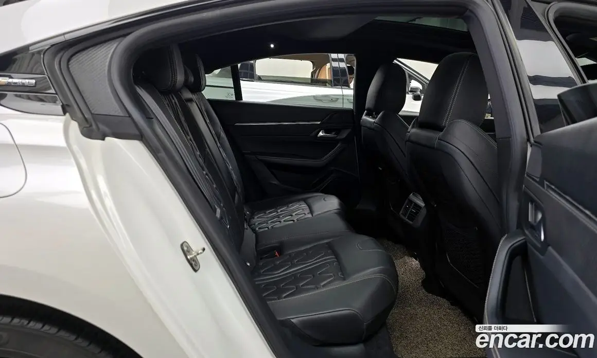 Peugeot 508 2019 2.0 автомат (гидро), фото 17 Peugeot 508 2019 2.0 автомат (гидро), фото 17