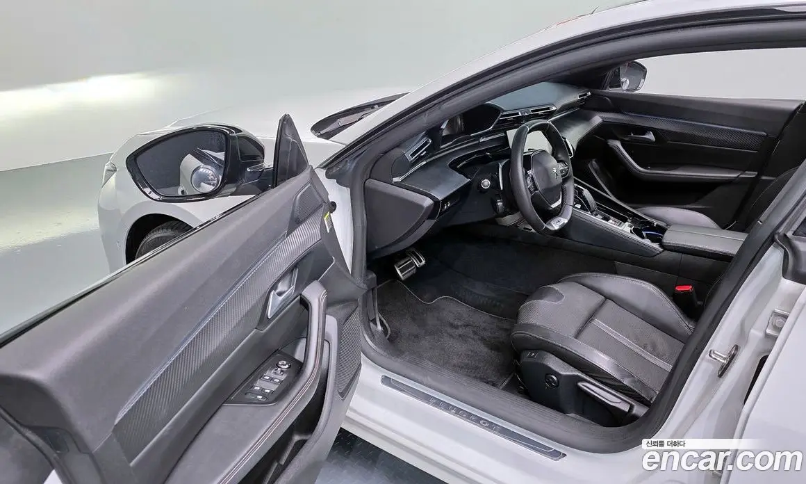 Peugeot 508 2021 1.5 автомат (гидро), фото 13 Peugeot 508 2021 1.5 автомат (гидро), фото 13